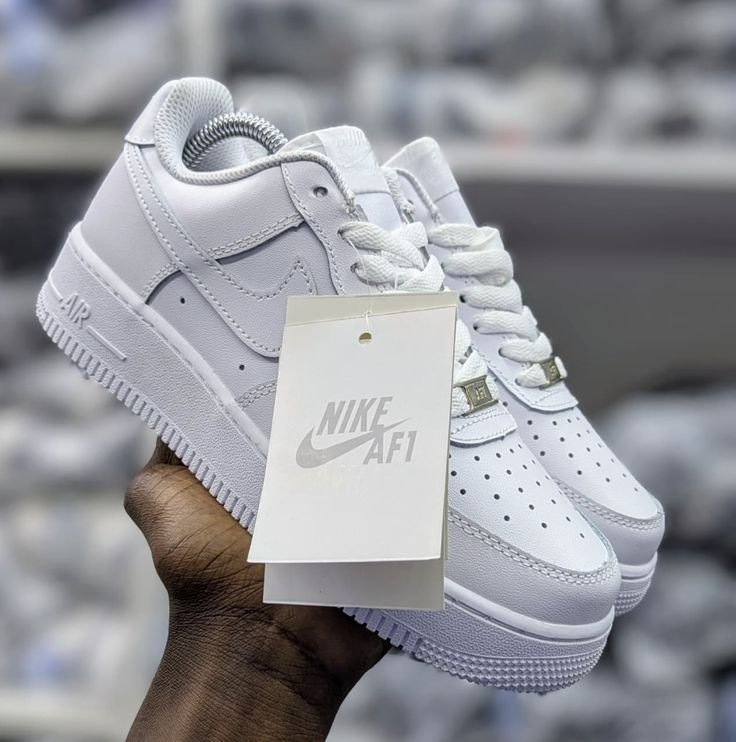 Nike air force tripple white